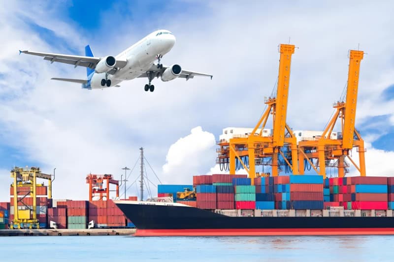 International logistic trucking company